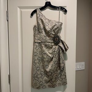 Kay Unger One-Shoulder Dress in Cream and Black